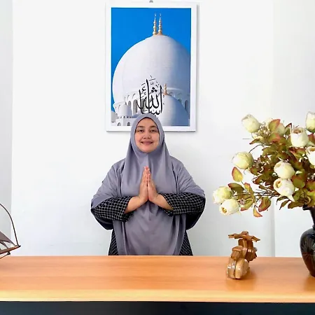 Ameera Patra Kuningan-2